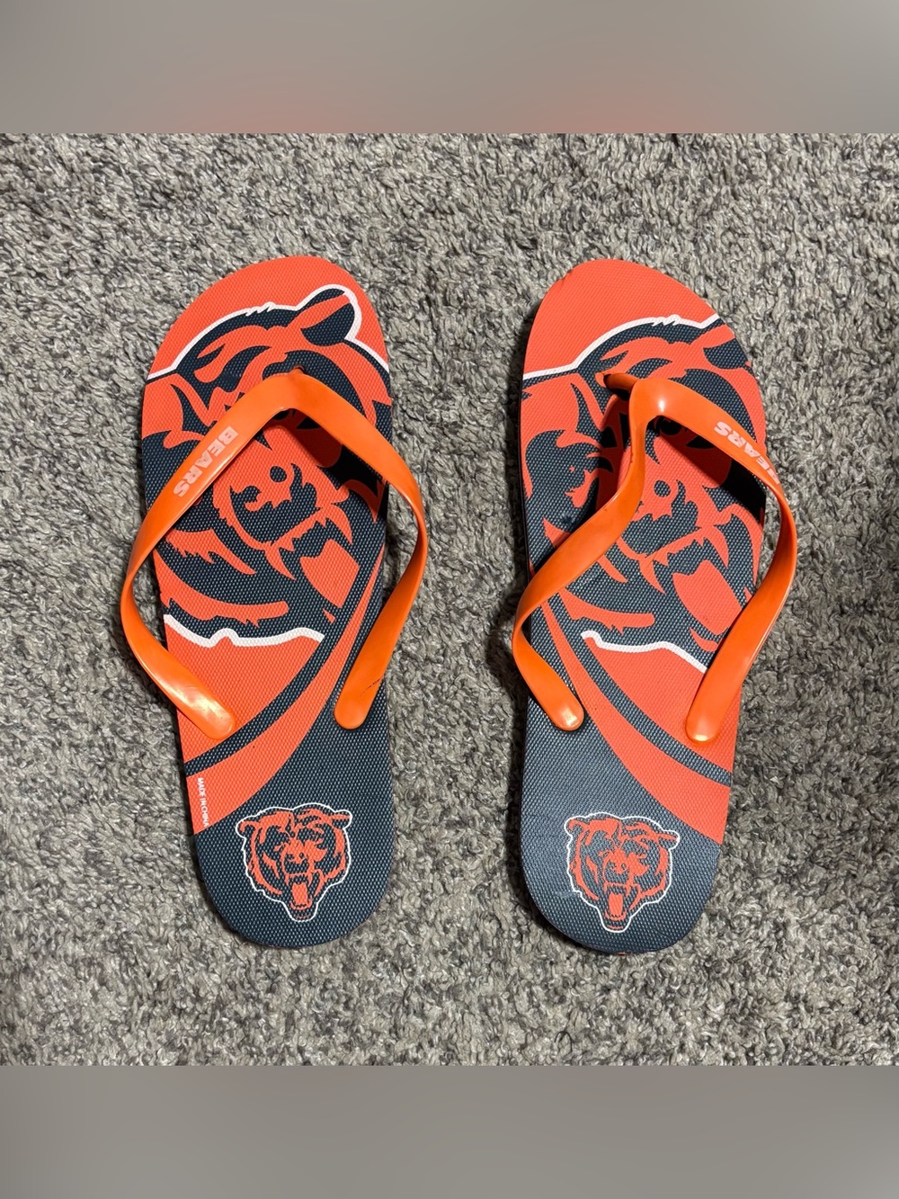 Chicago Bears Flip Flops - Unisex - Brand new, never worn